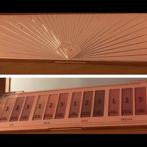 Charlotte Tilbury eyeshadow palette
